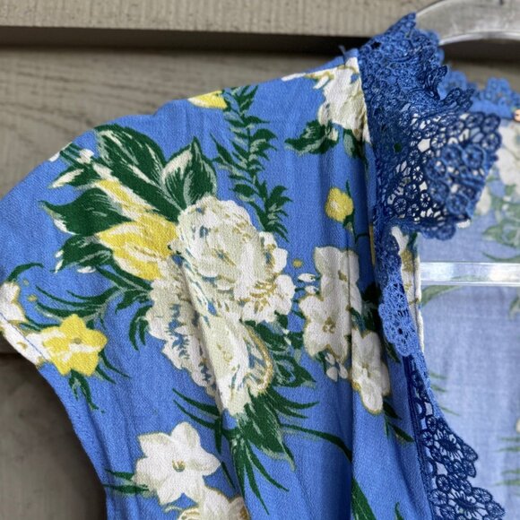 Free People Floral Lace Trim Dress ๐ธ Size 8 Blue Button Front Boho Fit & Flare - Picture 10 of 10